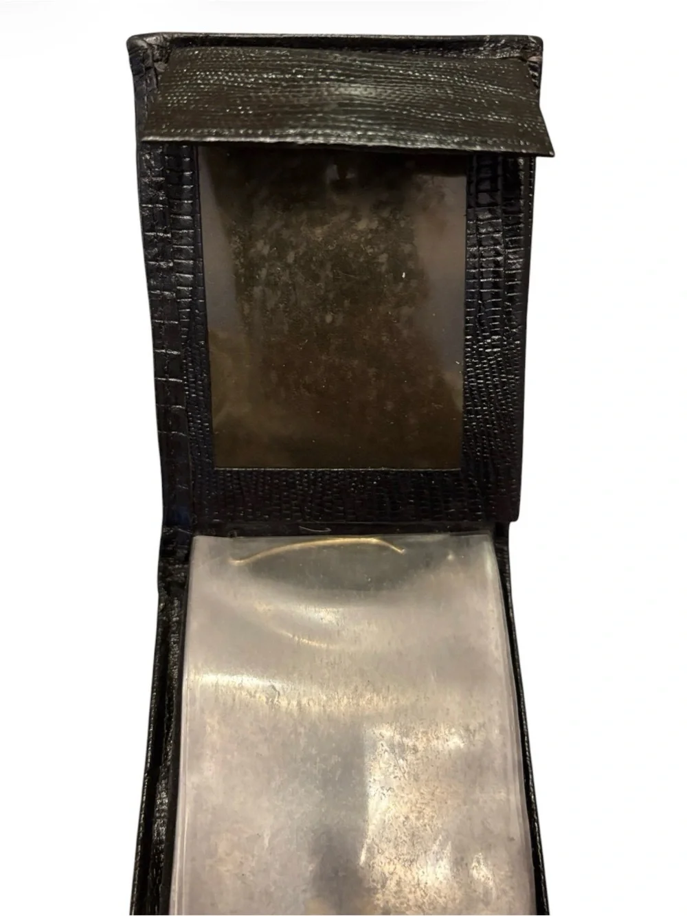 Men’s Lizard Embossed Leather Bi Fold Wallet